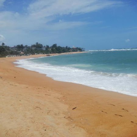 Rainbowswell Beach Resort Unawatuna Extérieur photo