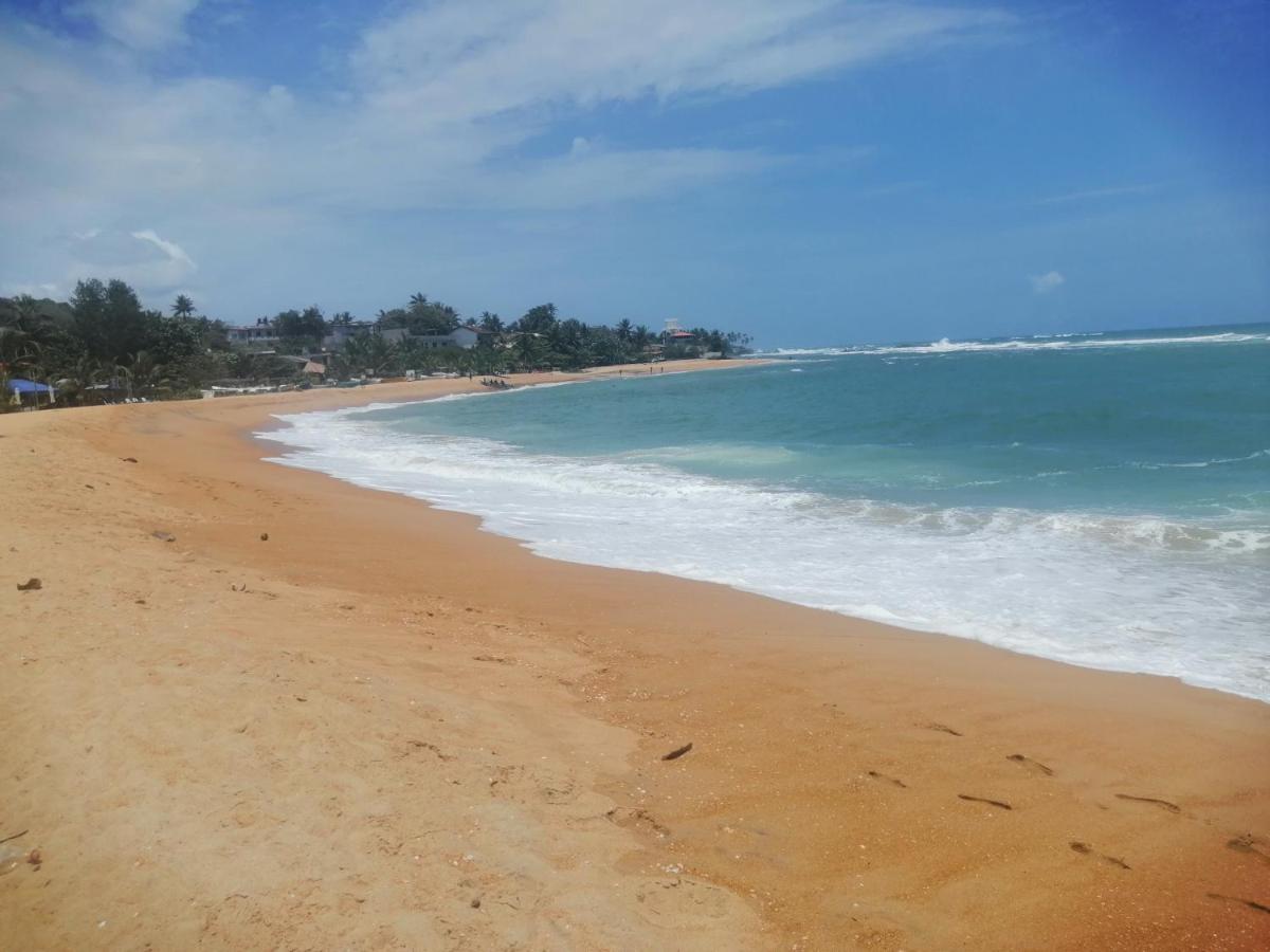 Rainbowswell Beach Resort Unawatuna Extérieur photo